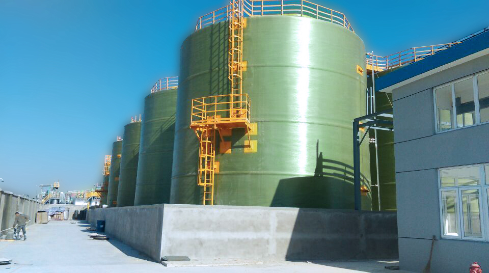 張家港潔利環保8臺1000立方玻璃鋼儲罐